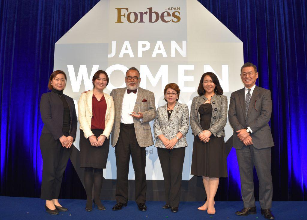 フォーブス ジャパン主催『Forbes JAPAN WOMEN AWARD 2018』の「人材開発賞」で、DACホールディングスがグランプリを受賞しました。